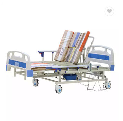Lits soignants avec le lit d'hôpital électrique de fonction du lit un de soins à domicile de trou de pot